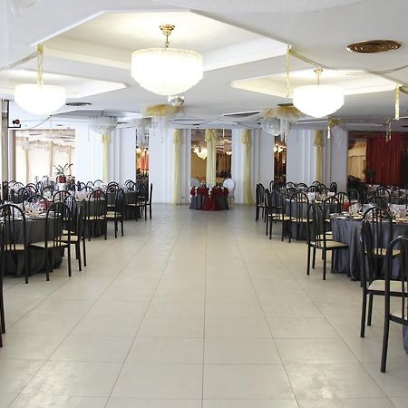 Hotel Eufemia Изола-делле-Феммине Экстерьер фото